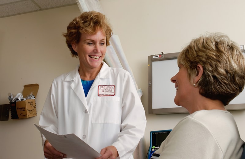 Consulta médica con cardiólogo